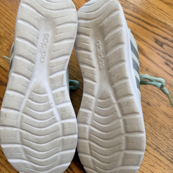 Adidas Cloudfoam tennis shoes 6.5 - Picture 11 of 11